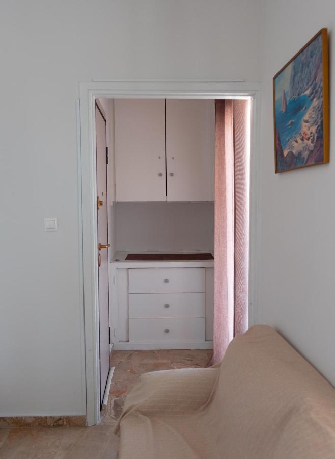 Whitehouse Loutraki Apartment Luaran gambar
